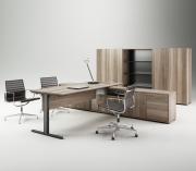 TWork office desk