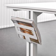 Accessoire "Techline" porte-revues, permet d'organiser toutes sortes de documents pour désencombrer la table. 