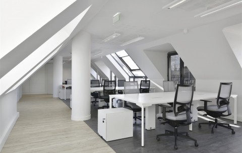 CLEVER AGE CLEVER AGE